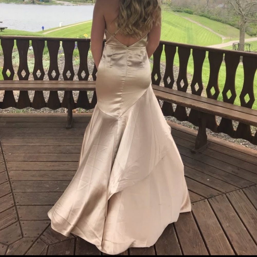 PROM DRESS - Picture 2 of 3